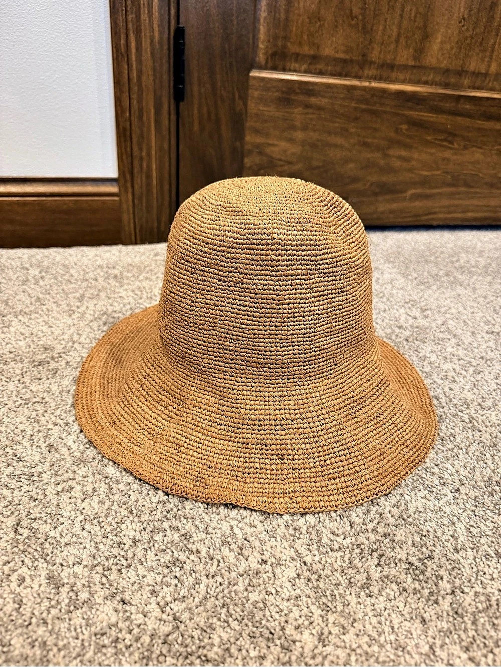 Aritzia Truly Bucket Hat Woven Brown